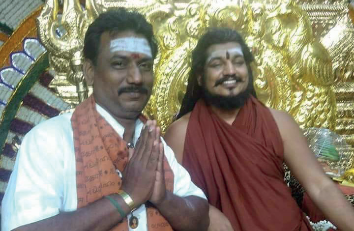 Revering and worshipping THE SPH greatly, Palanivelu Swaminathan humbly offered the Ruling Seat of the Kingdom of Thanjavur,